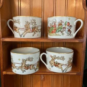 Fitz and Floyd St. Nicholas 4 Christmas Cups Made In Japan Gold Color Trim